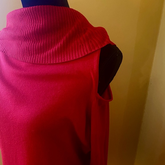 Womens red cold shoulder sweater - Picture 3 of 4